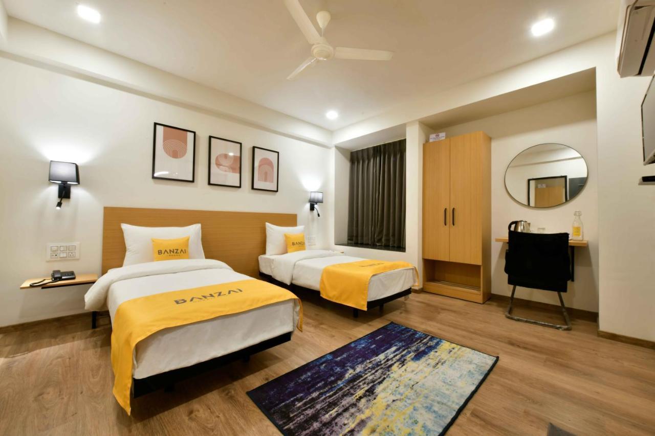 Banzai Rooms Nashik Esterno foto