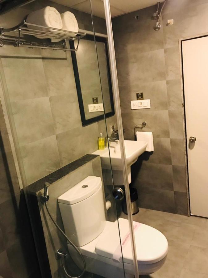 Banzai Rooms Nashik Esterno foto